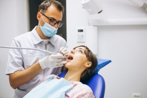 How To Get Natural-Looking Veneers From An Italian Dentist In Dubai