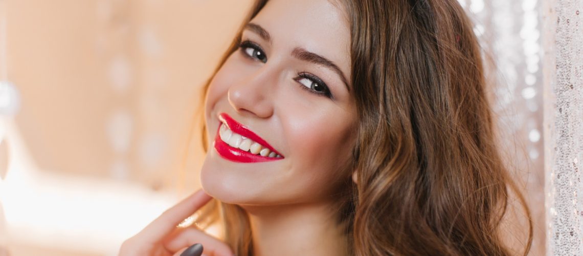 EVERYTHING YOU NEED TO KNOW ABOUT THE HOLLYWOOD SMILE PROCEDURE