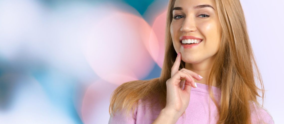 How to Achieve a Hollywood Smile