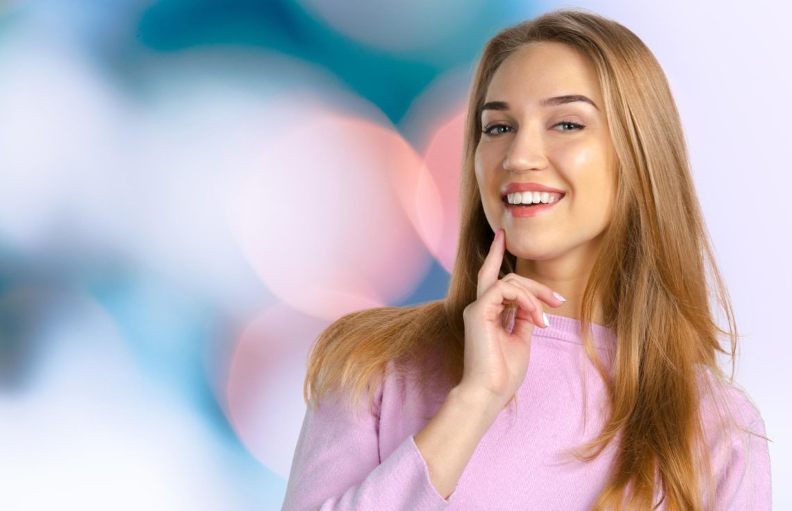 How to Achieve a Hollywood Smile